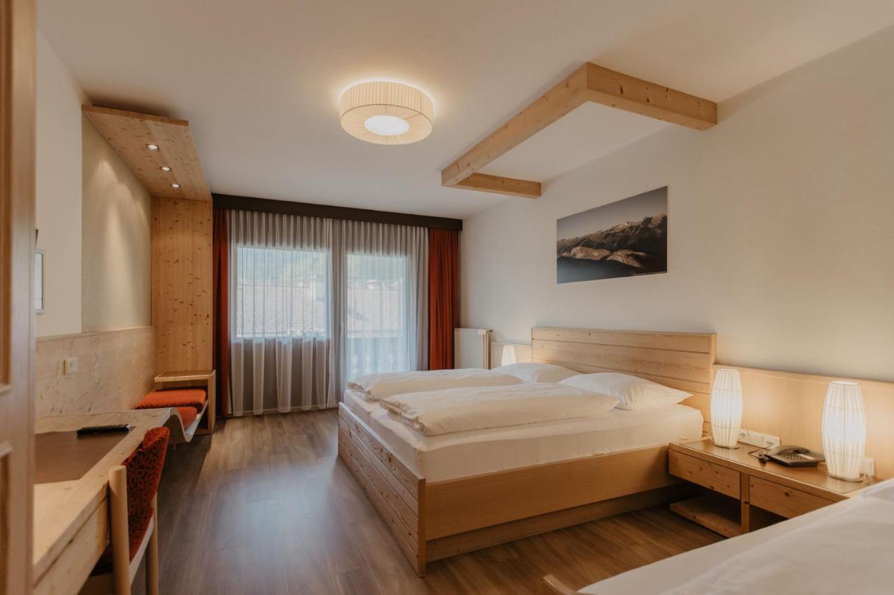 Parkhotel Matrei Matrei am Brenner Bagian luar foto